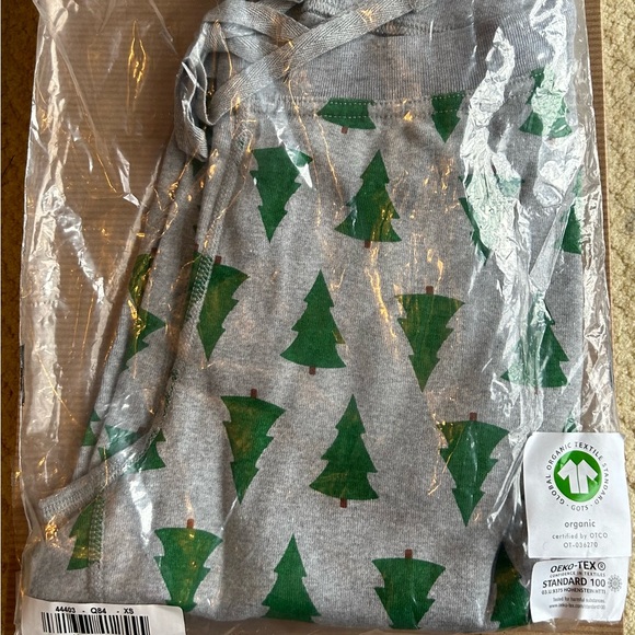 Brand new in sealed package Hanna Andersson Tannenbaum Set (S top XS pant) - Picture 3 of 4